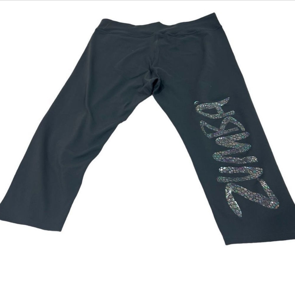 Great condition. Hardly worn. Zumba Fitness capri leggings